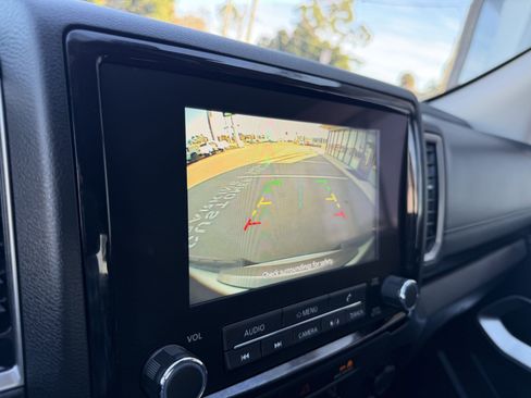 Certified 2024 Nissan Frontier SV image 13