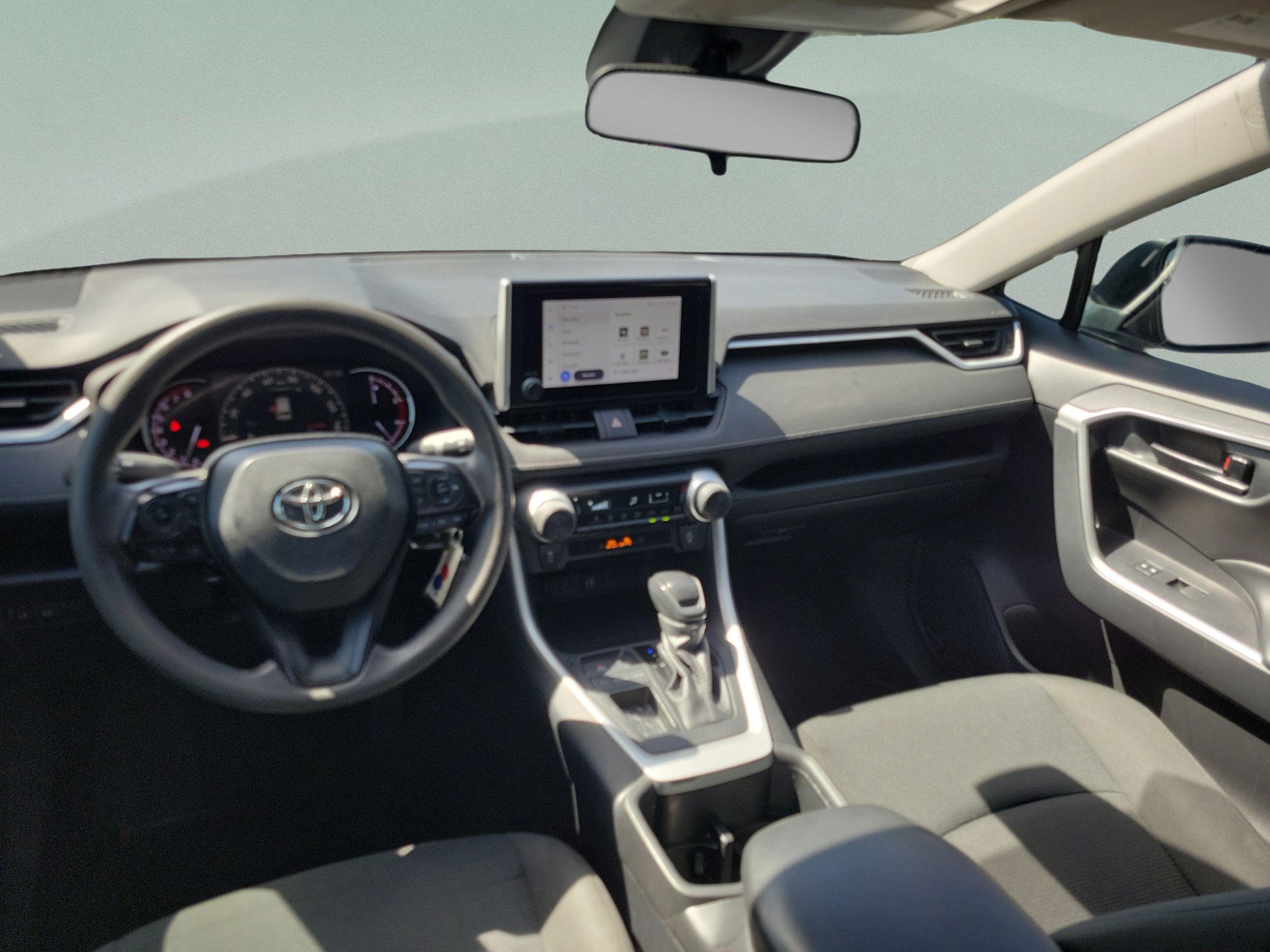 Used 2025 Toyota RAV4 LE FWD image 20