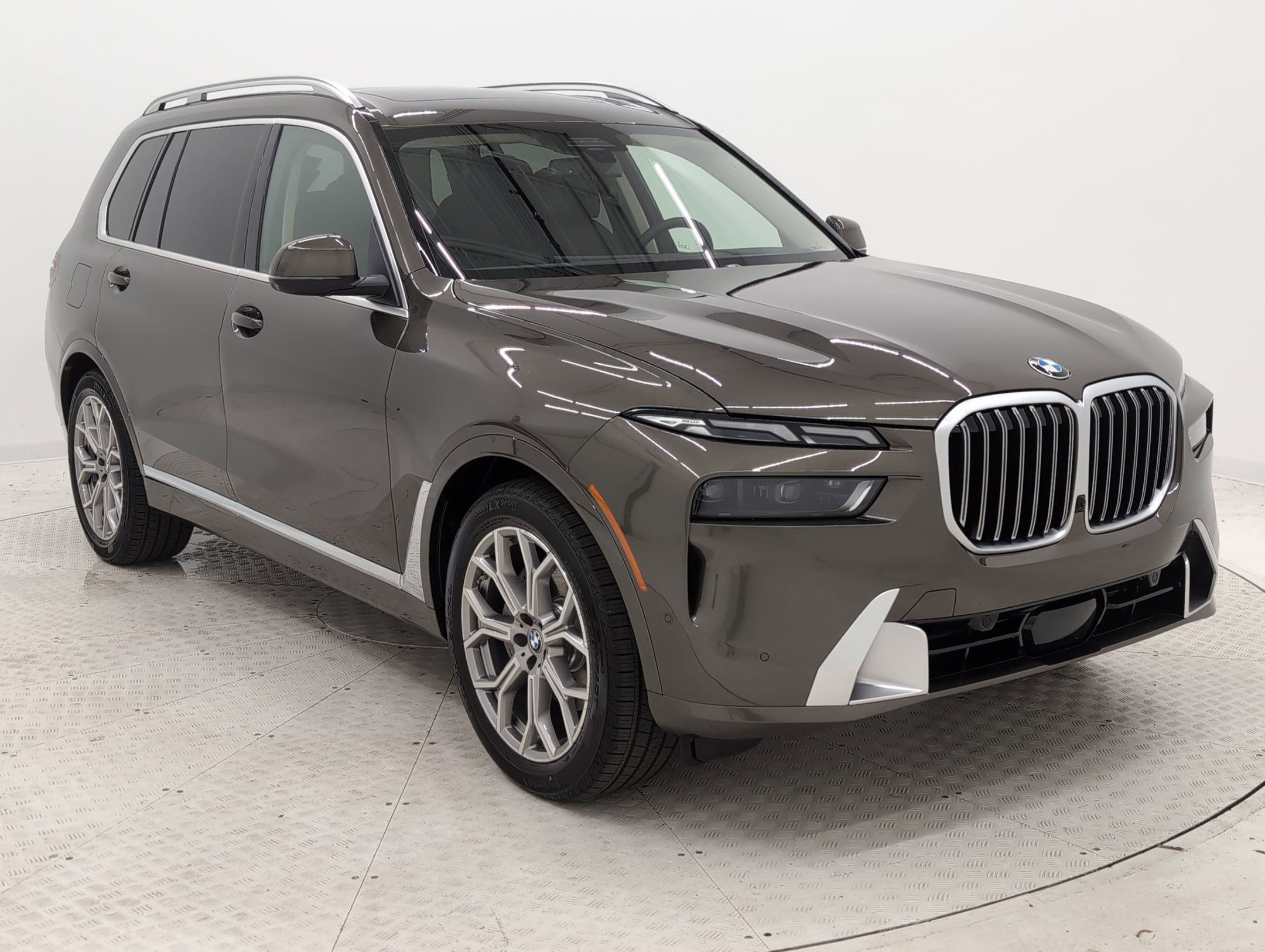 Used 2026 BMW X7 xDrive40i AWD/4WD image 7
