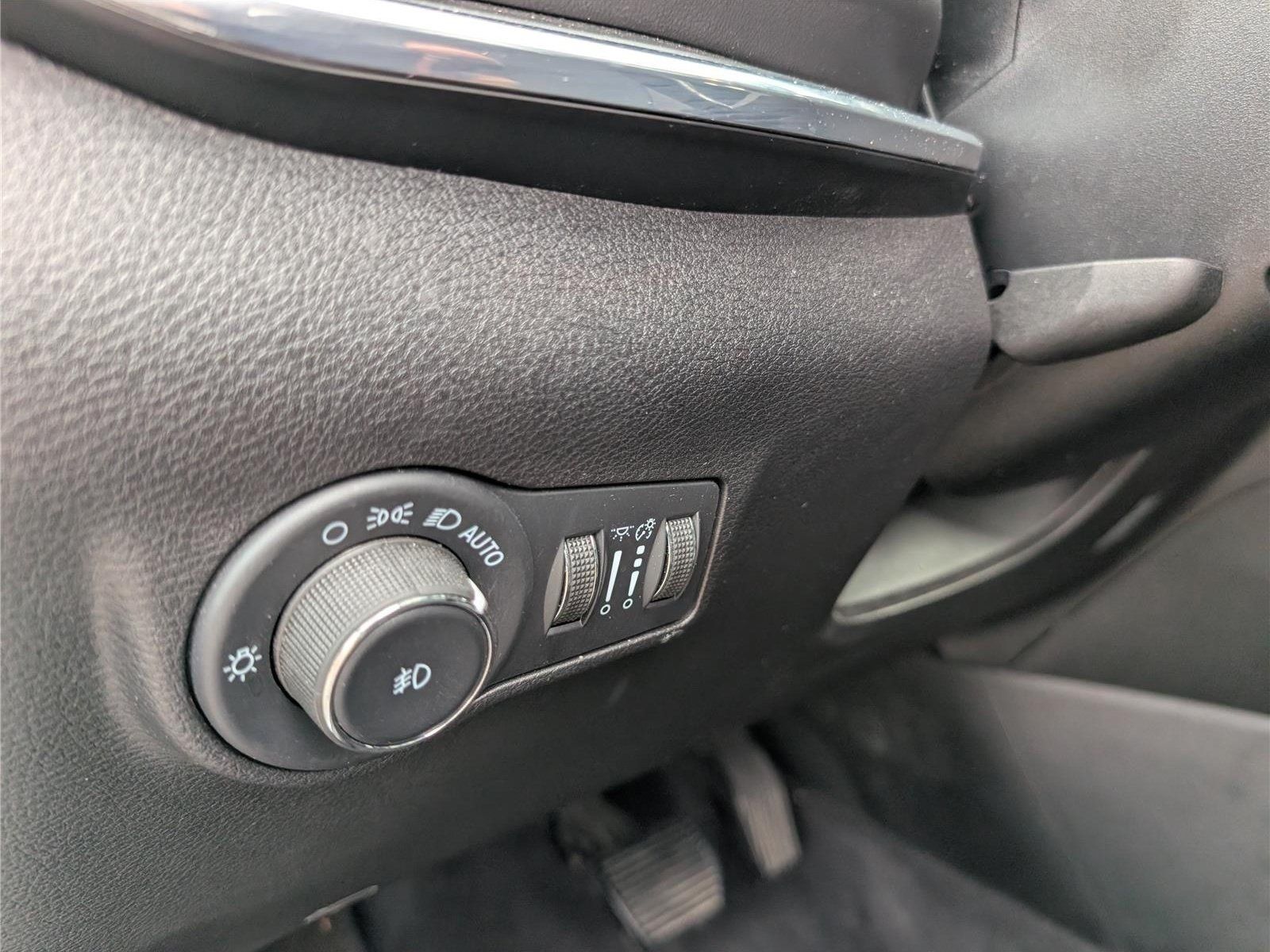 Used 2022 Jeep Compass High Altitude AWD/4WD image 22