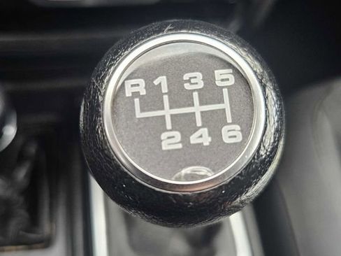 Used 2019 Jeep Wrangler Sport image 13