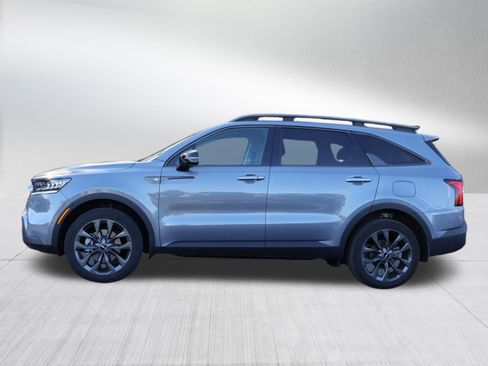 Used 2023 Kia Sorento X-Line EX image 4