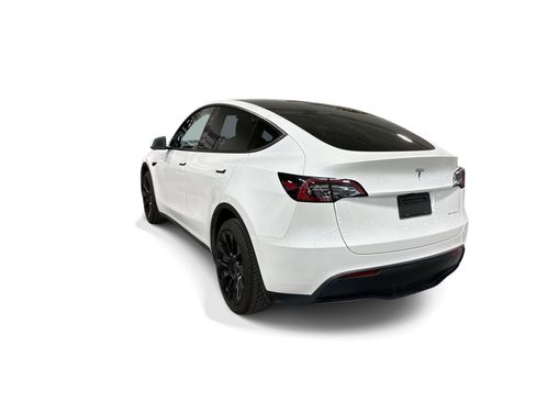 Certified 2023 Tesla Model Y Long Range AWD/4WD image 4