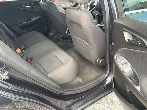 Used 2023 Chevrolet Malibu LT FWD image 32
