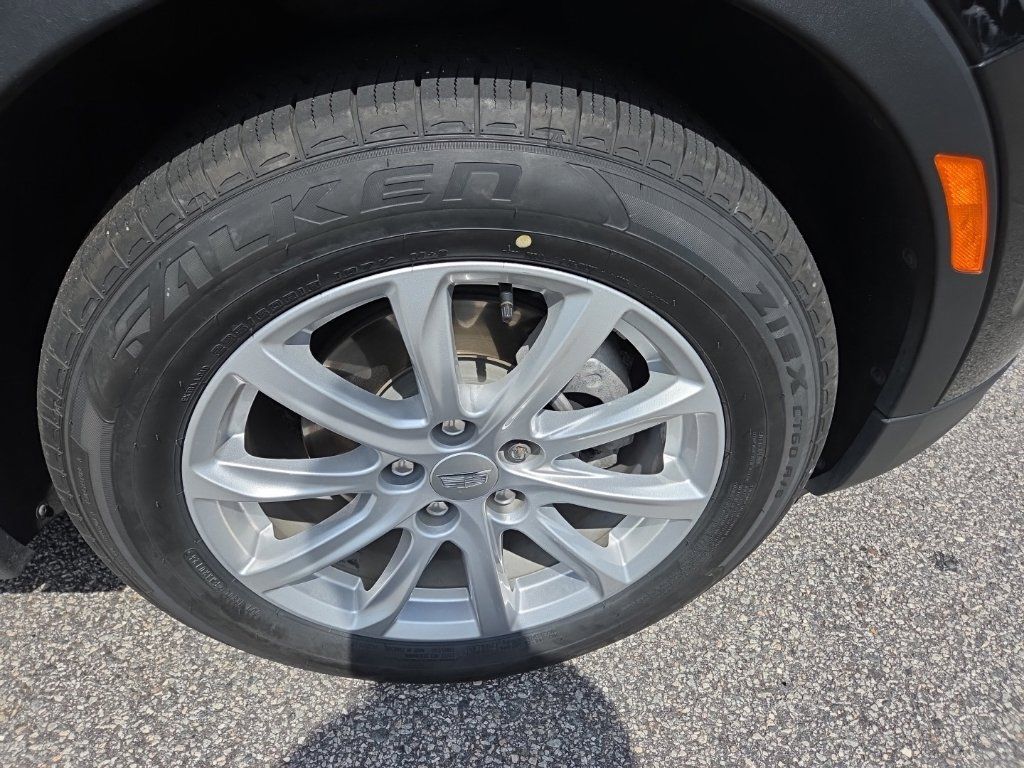 Used 2023 Cadillac XT4 Luxury FWD image 9