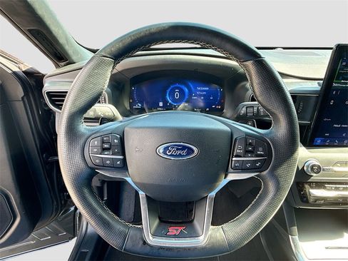 Used 2020 Ford Explorer ST w/ Premium Technology Package image 12