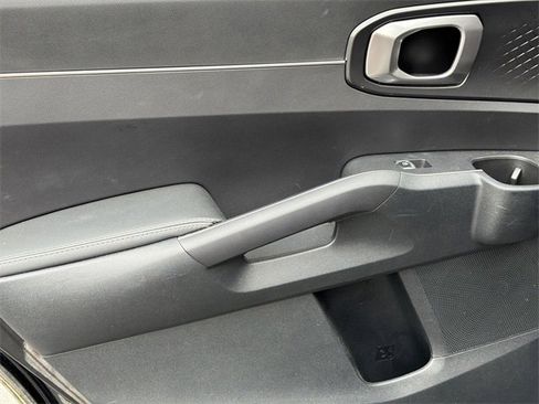 Used 2025 Kia Sorento S w/ Panoramic Sunroof Package image 20