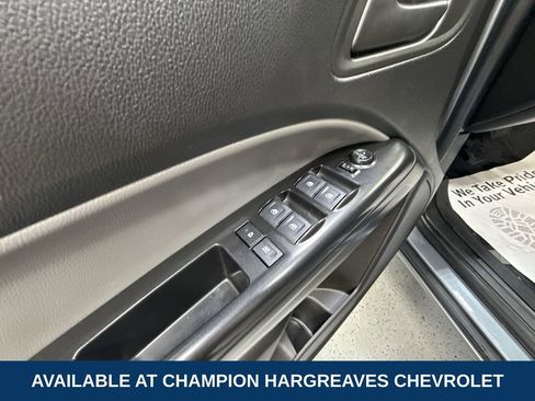 Used 2022 Chevrolet Colorado W/T w/ Custom Special Edition image 31