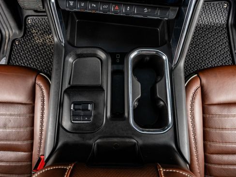 Used 2024 GMC Sierra 2500 Denali Ultimate image 27