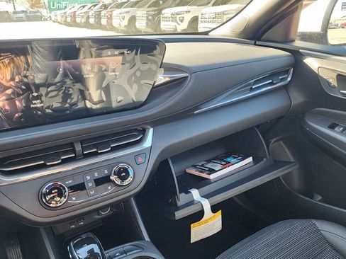 New 2026 Buick Envista Preferred w/ Convenience I Package image 32