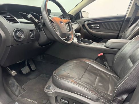 Used 2010 Ford Taurus Limited FWD image 15