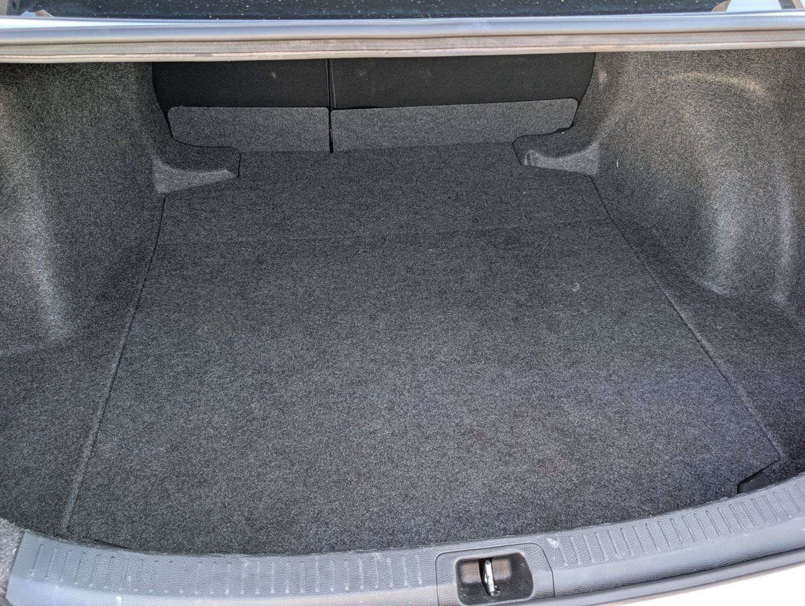 Used 2025 Toyota Corolla LE FWD image 5