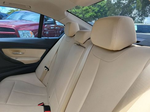 Used 2017 BMW 320i Sedan image 12