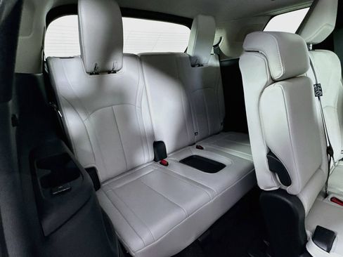 Certified 2027 INFINITI QX60 Luxe w/ Cargo Package AWD/4WD image 38