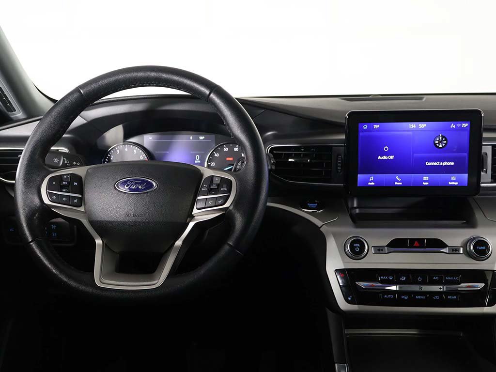 Used 2022 Ford Explorer XLT w/ Equipment Group 202A AWD/4WD image 33