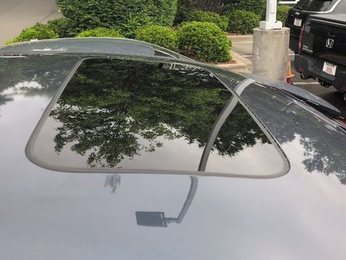 Used 2025 Honda Odyssey Touring image 15