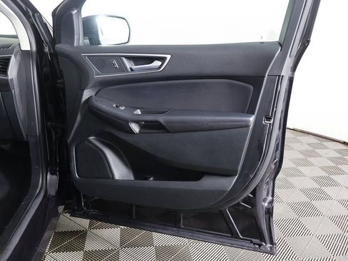 Used 2024 Ford Edge SEL image 23