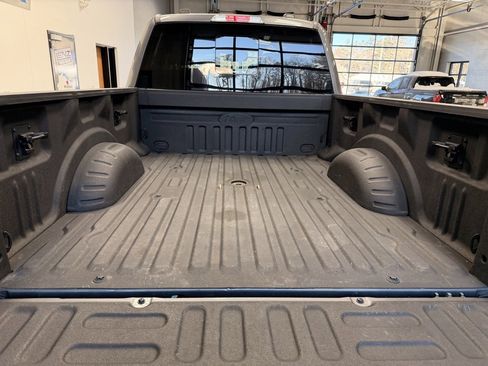 Used 2021 Ford F250 Lariat image 8