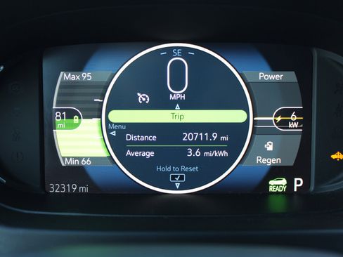 Used 2020 Chevrolet Bolt Premier w/ Infotainment Package image 20