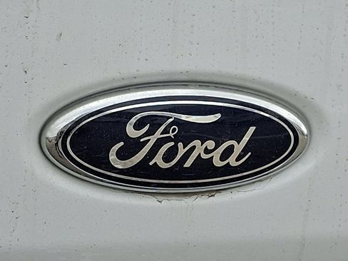 Used 2024 Ford Transit 250 Low Roof w/ Exterior Upgrade Package image 28