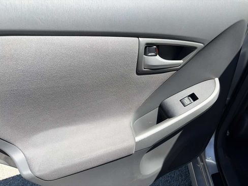 Used 2011 Toyota Prius Two FWD image 12