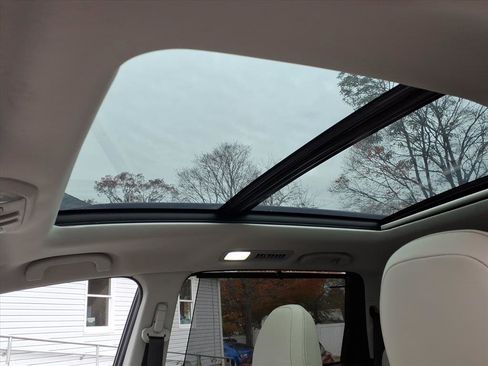 Used 2019 Subaru Ascent Limited image 26