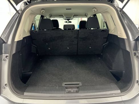 Used 2024 Nissan Rogue S AWD/4WD image 23