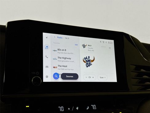 Certified 2025 Toyota Camry SE w/ Convenience Package image 24