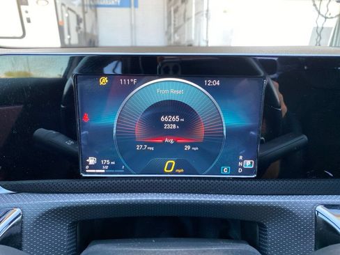 Used 2021 Mercedes-Benz A 220 image 25