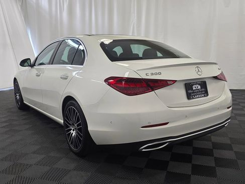 Used 2025 Mercedes-Benz C 300 4MATIC Sedan image 4