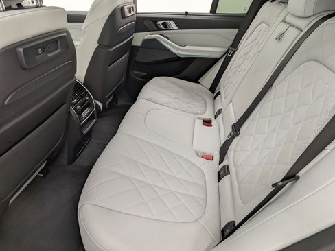 Certified 2023 BMW X5 sDrive40i w/ Executive Package image 15