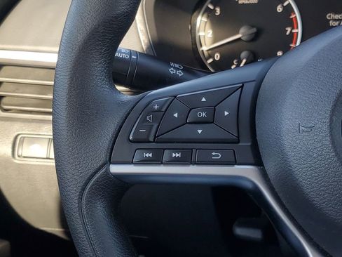 Used 2022 Nissan Altima 2.5 SV image 18