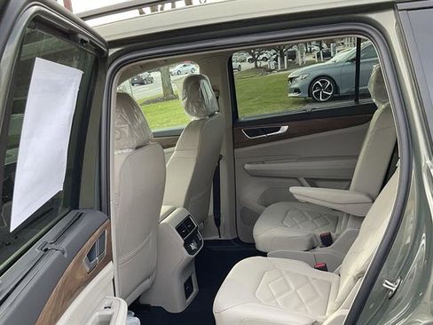 New 2026 Volkswagen Atlas SE image 6