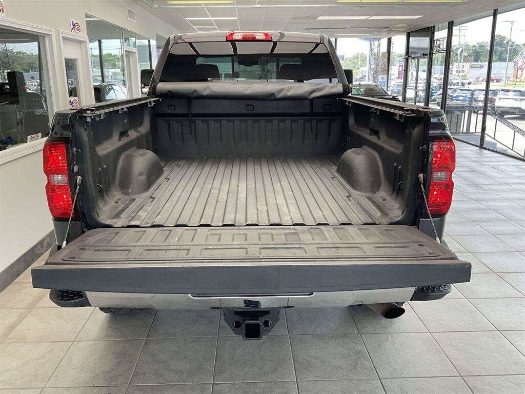Used 2015 Chevrolet Silverado 2500 LT w/ LT Convenience Package AWD/4WD image 16