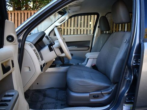 Used 2009 Ford Escape XLT image 15