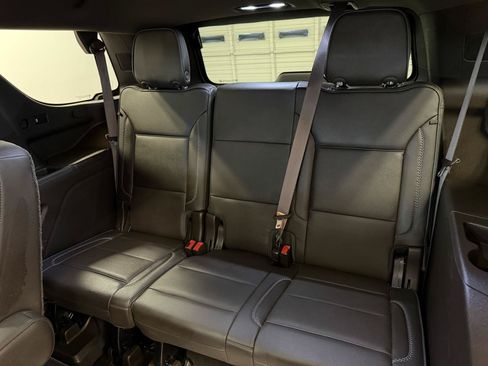 Used 2021 GMC Yukon Denali w/ Denali Premium Package AWD/4WD image 30