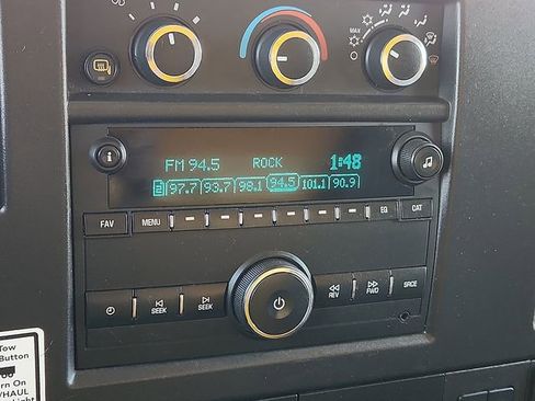 Used 2021 GMC Savana 3500 Extended w/ Power Convenience Package image 17