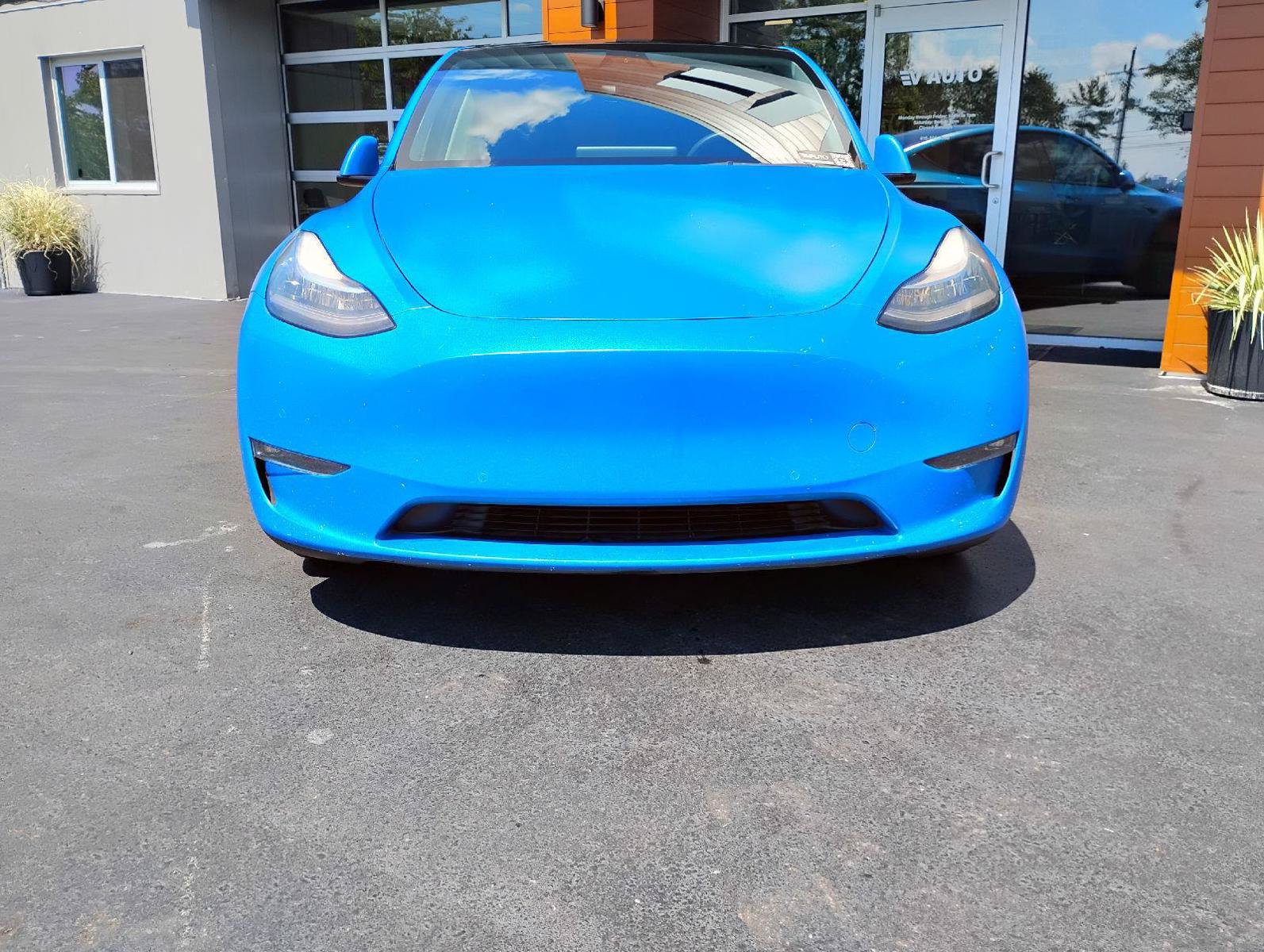 Used 2021 Tesla Model Y Long Range AWD/4WD image 2