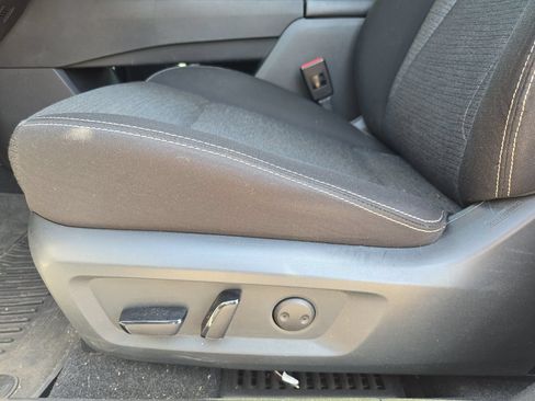Certified 2022 Nissan Rogue SV FWD image 16