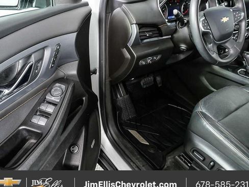 Certified 2020 Chevrolet Traverse Premier w/ Redline Edition FWD image 8