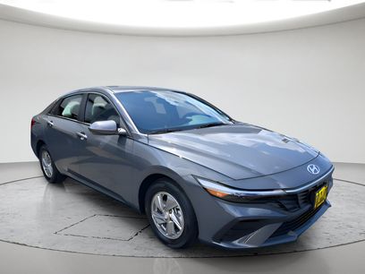 Used 2026 Hyundai Elantra SE