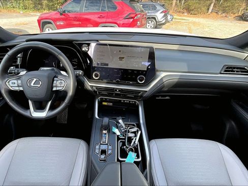 Used 2025 Lexus TX 350 Premium image 15