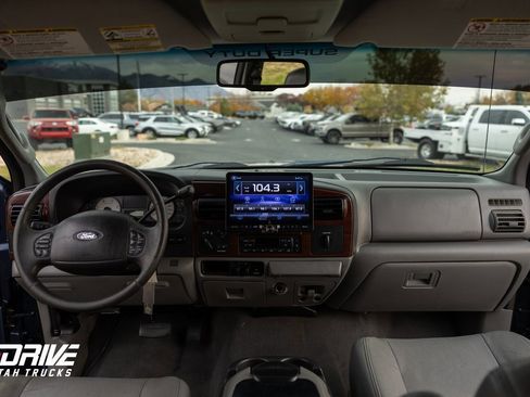 Used 2006 Ford F250 Lariat image 24