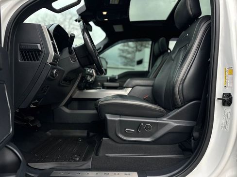 Certified 2022 Ford F350 Platinum w/ FX4 Off-Road Package image 17