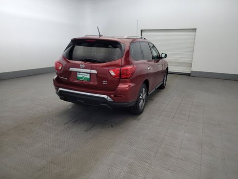 Used 2018 Nissan Pathfinder SV AWD/4WD image 9