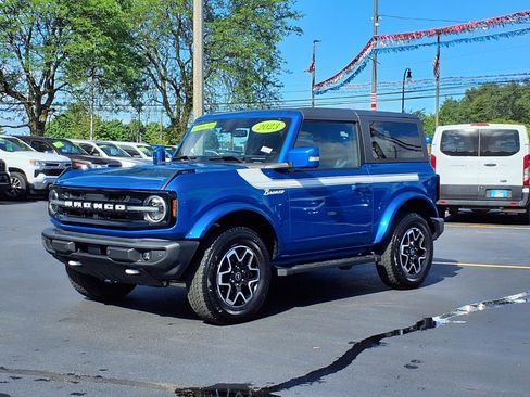 Used 2023 Ford Bronco Outer Banks AWD/4WD image 1