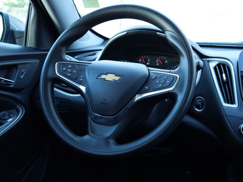 Used 2024 Chevrolet Malibu LT image 8