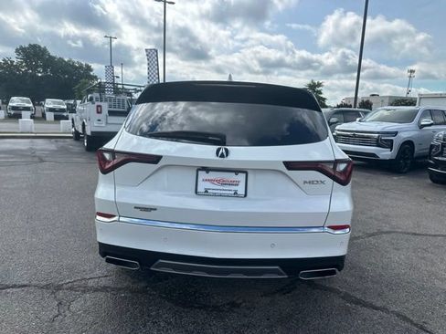 Used 2025 Acura MDX SH-AWD w/ Technology Package image 4