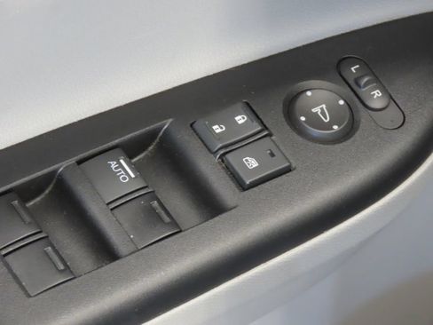 Used 2017 Honda Accord LX image 33
