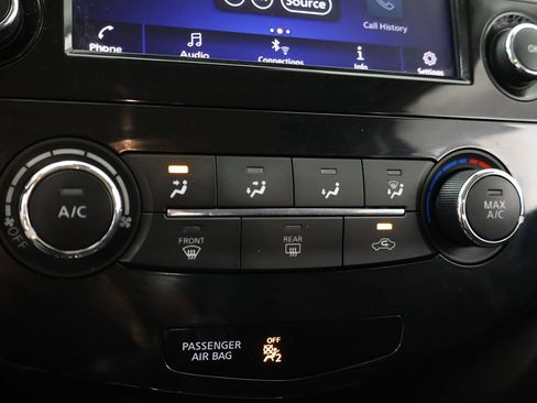 Used 2021 Nissan Rogue Sport S FWD image 41